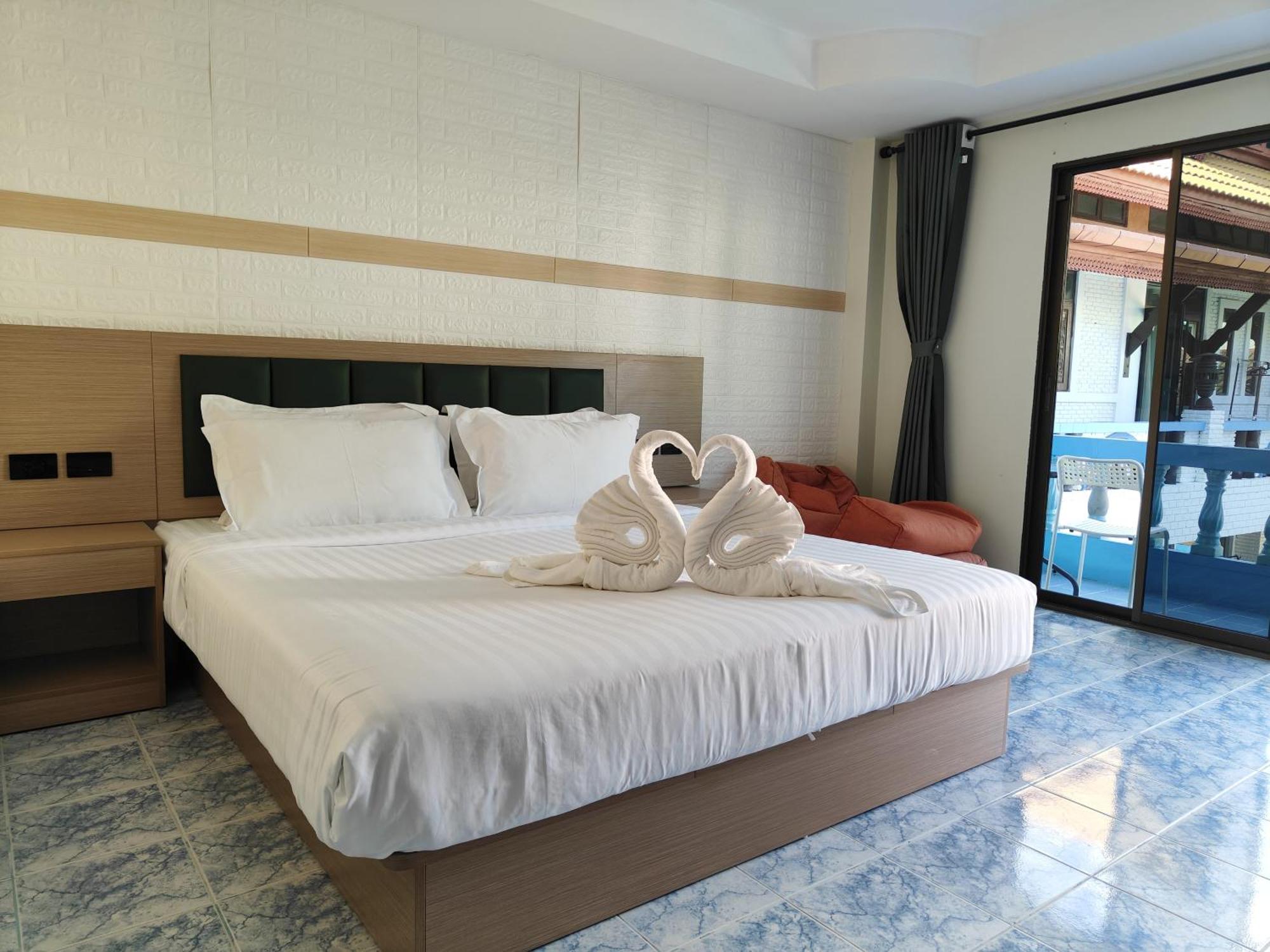 Baankasemsuk Resort 般咔 深宿 Patong Ngoại thất bức ảnh