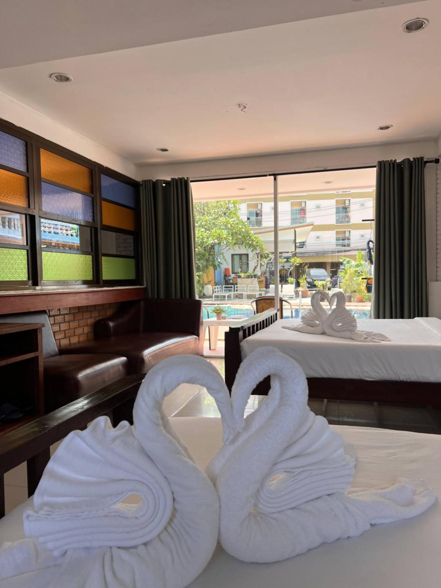 Baankasemsuk Resort 般咔 深宿 Patong Ngoại thất bức ảnh